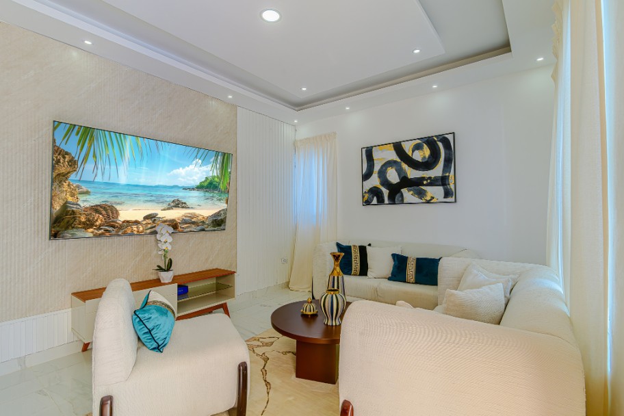Condo 11-PH Modern Executive Suite w/Pool Access